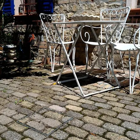La Maison Deux Bed & Breakfast