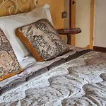 La Maison Deux Bed and breakfast