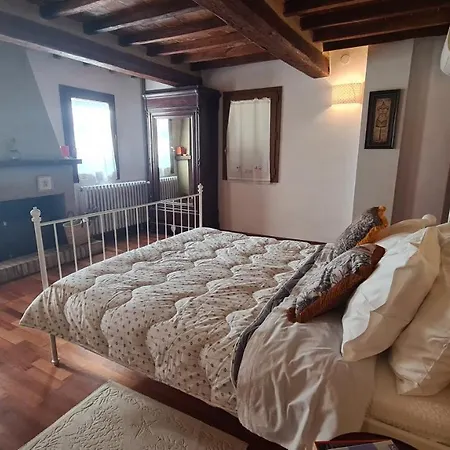 فندق مبيت وإفطار La Maison Deux 4*