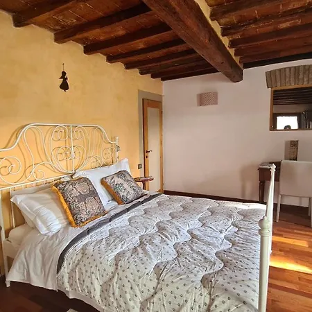 Bed & Breakfast La Maison Deux *
