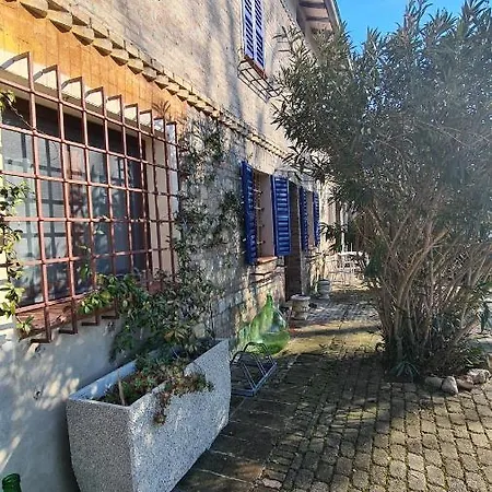 La Maison Deux