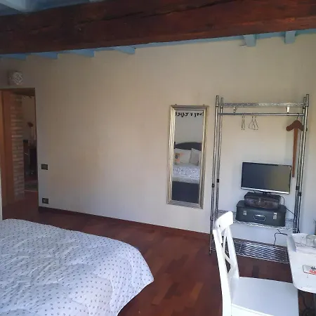 La Maison Deux Bed & Breakfast