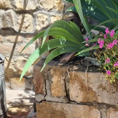 فندق مبيت وإفطار La Maison Deux *