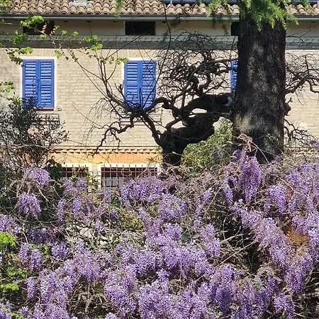 La Maison Deux Bed & Breakfast