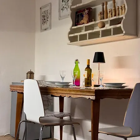 La Maison Deux Bed & Breakfast