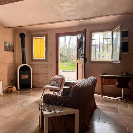 La Maison Deux فندق مبيت وإفطار