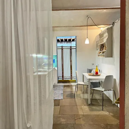 Bed & Breakfast La Maison Deux *
