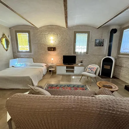 La Maison Deux فندق مبيت وإفطار